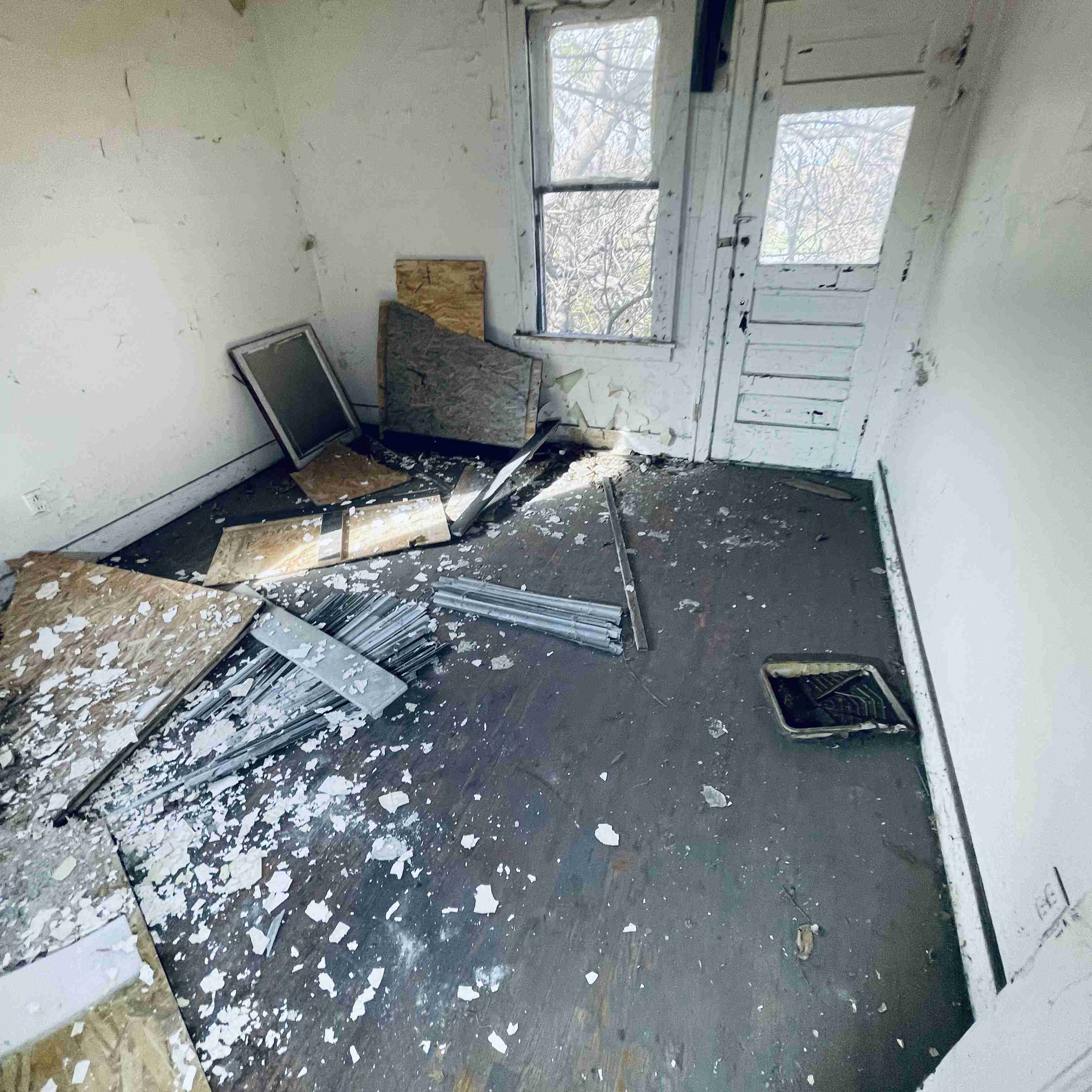 2638 Glendale (52).jpg